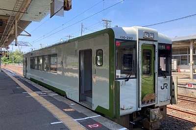 キハ100系気動車