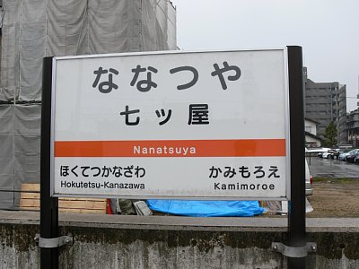 �w���\����