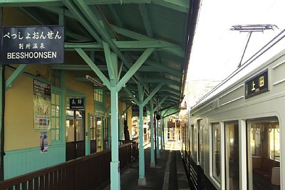 ホームは単式1面1線です