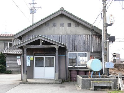 �������ωw