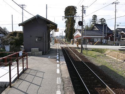 �z�[����ɑҍ���������