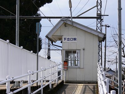 �������w