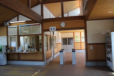 �w���z�u�w�ł�