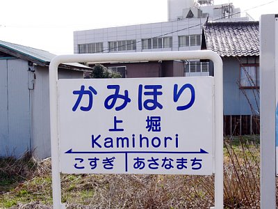 �w���\����