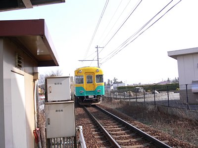 �����w�𔭎Ԃ���10030�n�d��