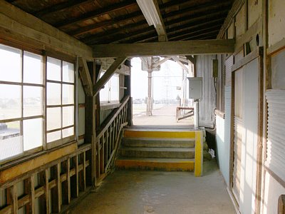 �z�[���֑����ʘH