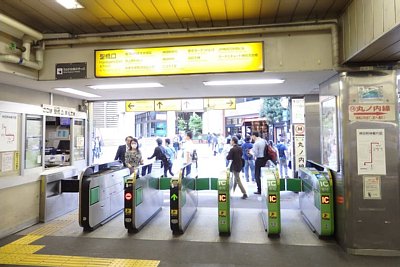 御茶ノ水駅ホーム