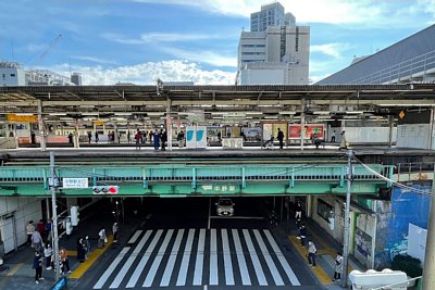 高架上のホーム