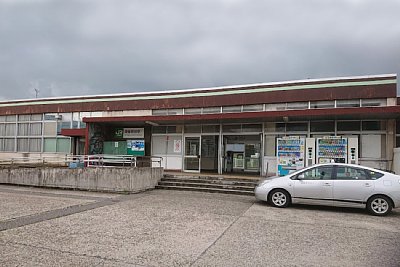 �z��]���w