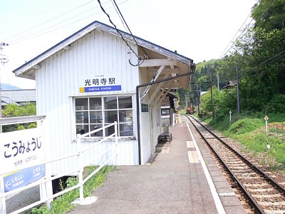 �������w