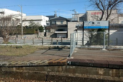 ����w�z�[���ɉw���W