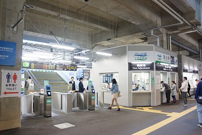 あいの風とやま鉄道線改札口