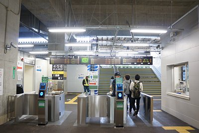 北陸新幹線改札口