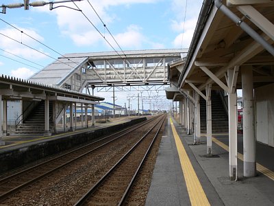 ���Ύ��z�[���Ɍא������˂����Ă��܂�