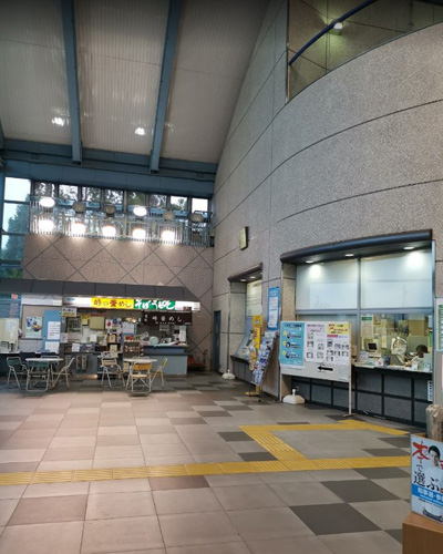 �\�����X