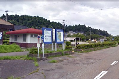 �O���w�Ղɂ̓o�X�₪����܂�