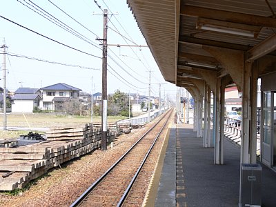 四十万駅ホーム