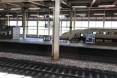 �V�����z�[��