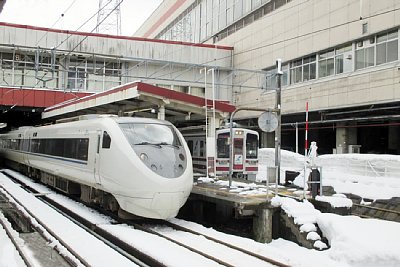 681�n��HK100�^