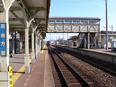 �ˏo�w�͑��Ύ�2��2���z�[���ł�