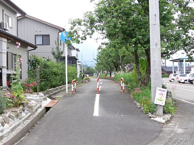 ここで線路は終わりのようです(ただし軌道は続きます)