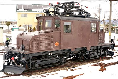 ED30�`�d�C�@�֎�