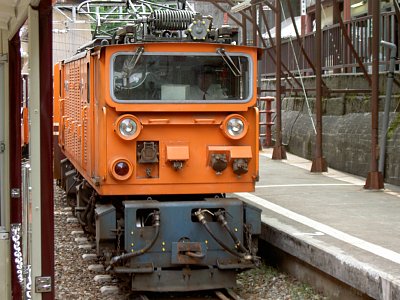 ���މw�z�[��