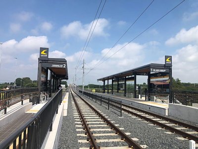 飛山城跡ホーム