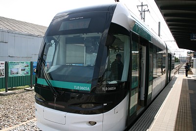 �␣�l�w�z�[���ɓ��������|�[�g����