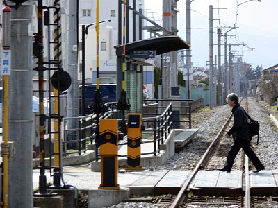 下奥井駅上りホーム