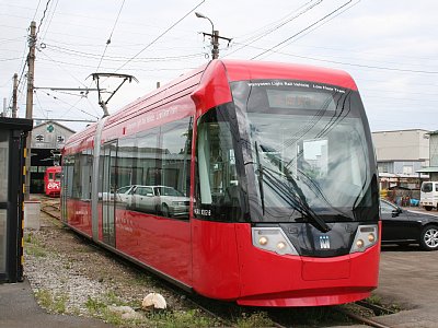 �ԗ���n�ɗ��u����Ă���A�C�g����