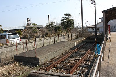 越ノ潟駅の今は使われていないホーム跡
