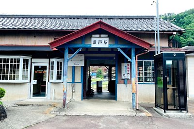 �i���X�u�X�e�[�V�����[�ˁv�ƃh�A��