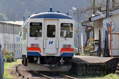 �i�K��200�`�C����