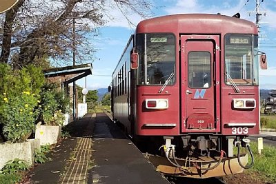 �i�K��300�`�C����