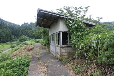 �P���z�[���Ƒҍ���