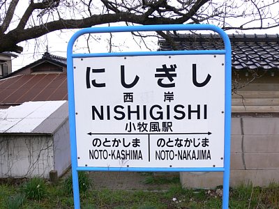 �w���\����