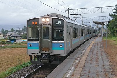 �z�[���ɕ��ʓd�Ԃ���Ԃ��Ă��܂�