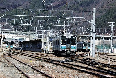 普通列車が3編成