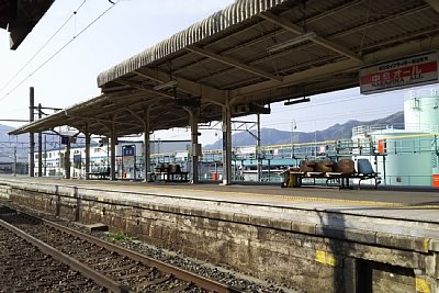 �z�[���ƒ�Ԃ��镁�ʗ��