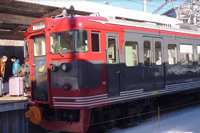 115系が停車しました