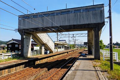 �z�[���ƌא���