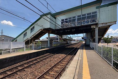 ���Ύ��z�[���ɔ�ׂČא������傫�������܂�