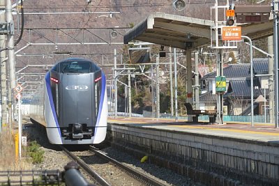 �����z�[����E353�n�d�Ԃ�����