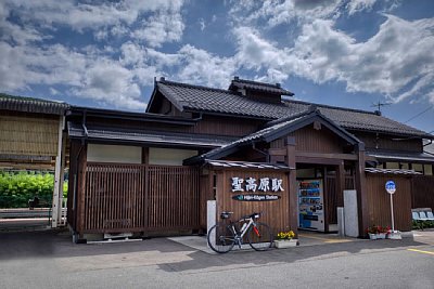 �������w