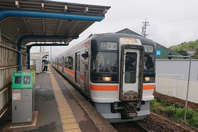 75�`�C���ԂɊȈ�TOICA���D�@