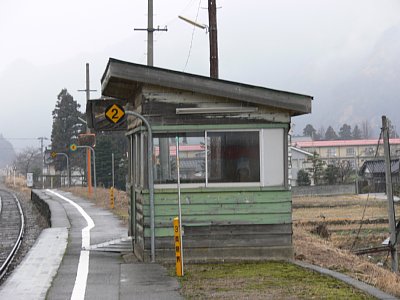 �z�[���ɑҍ���������܂�