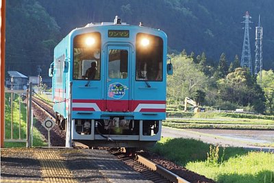 �n�C��330-700�`�C����