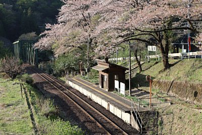 �z�[����̑ҍ���